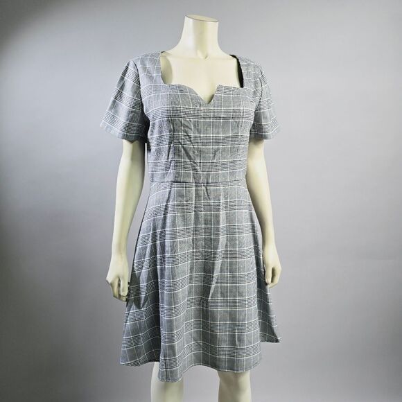 So size 15 dress R9 - Picture 1 of 4
